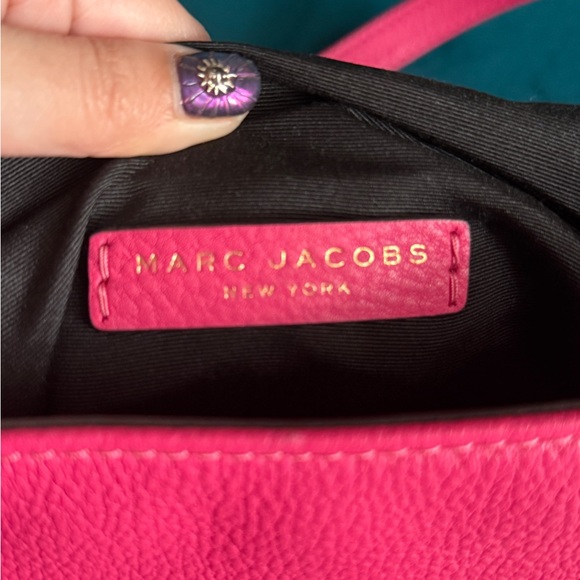 Marc Jacobs Vibrant Pink Crossbody Bag - Picture 3 of 4